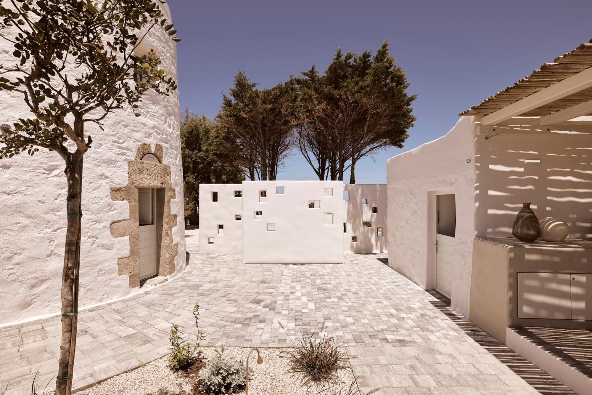 Windmill Karamitsos Since 1859 Apartment Трипити Екстериор снимка